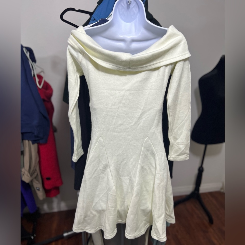 OGL Cashsoft Long-Sleeve Off-The-Shoulder Brami Flounce Dress - Picture 6 of 6